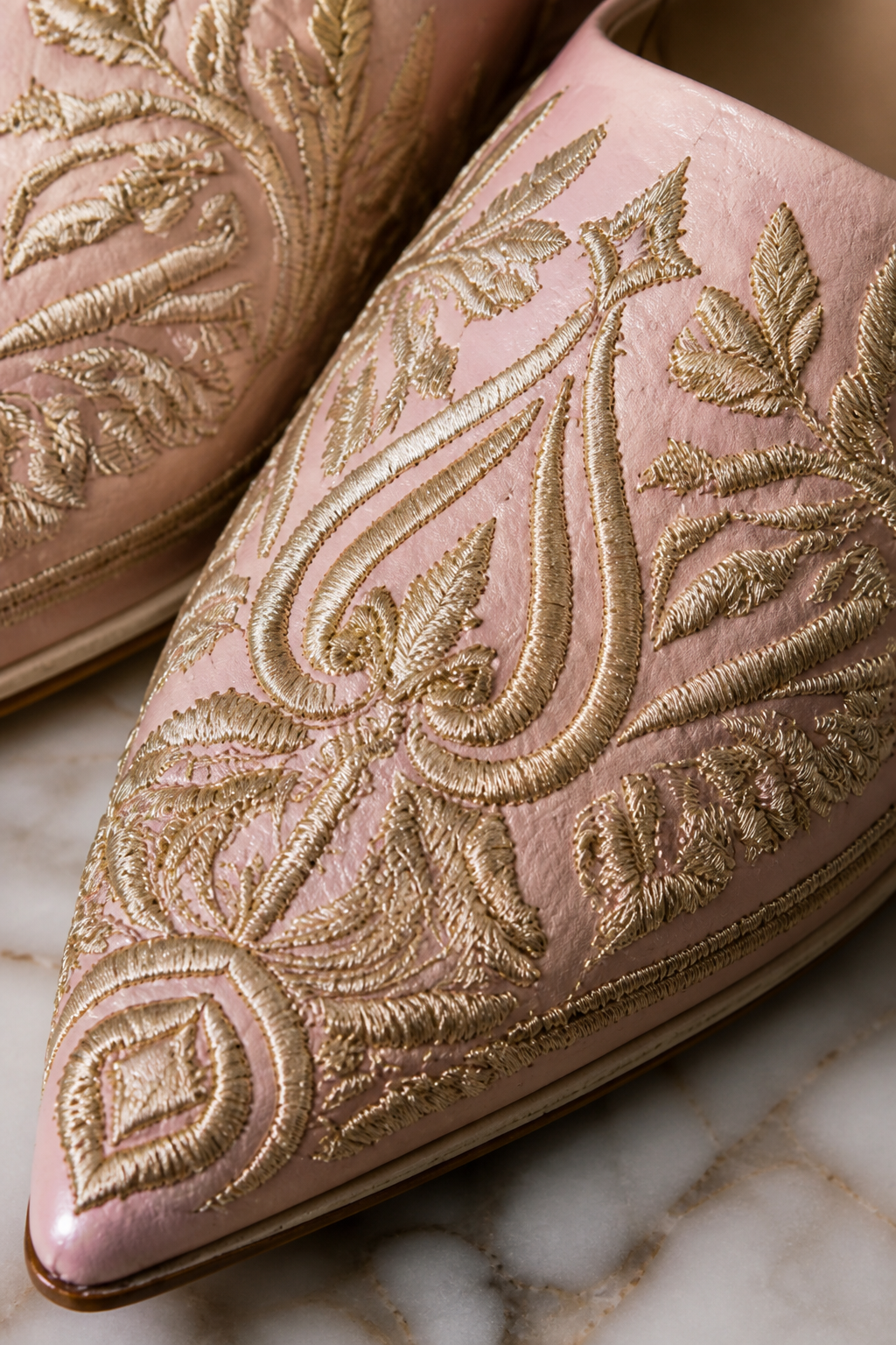 بلغة نسائية بورغندية — Broderie — bldi couture